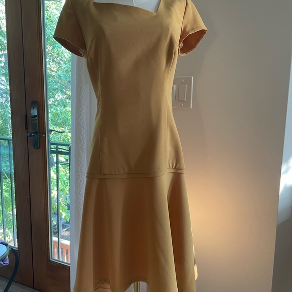 Hand Sewn Elegant Gold Women's Flapper Style Dress Haute Couture Fits 6-8 - Picture 2 of 7